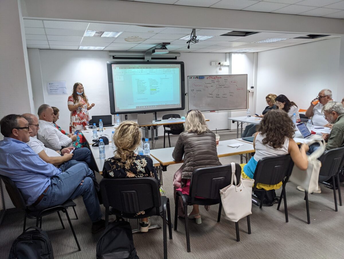 PXL_20211015_075946704.MP